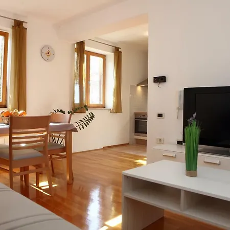 Miren Apartma Sp - Peaceful Sp Lägenhet *